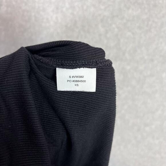 Vuori Black Ribbed Pocket Torrey Romper Size XS - Picture 8 of 8